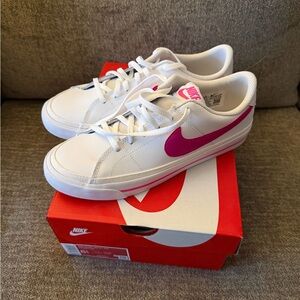 Nike Court Legacy in White and Fuchsia